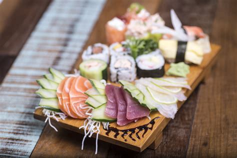Restaurante Japonês, rodízio, pratos à la carte e .